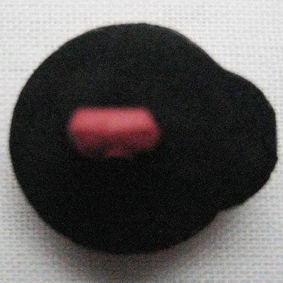 Kind Kunststoffknopf rot schwarz wickedandwild